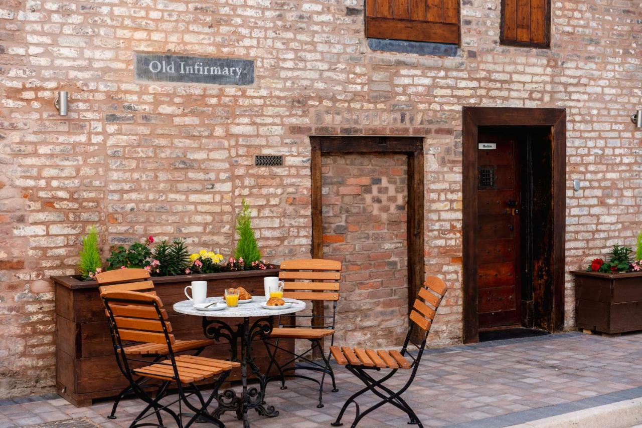 Old Infirmary Aparthotel วุร์สเตอร์ ภายนอก รูปภาพ